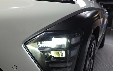 Hyundai Kona, 2023 год, 2 600 000 рублей, 31 фотография