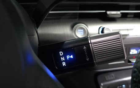 Hyundai Kona, 2023 год, 2 600 000 рублей, 30 фотография