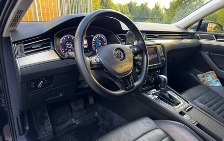 Volkswagen Passat B8 рестайлинг, 2015 год, 1 850 000 рублей, 16 фотография