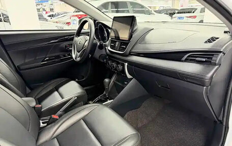 Toyota Yaris XP150 рестайлинг, 2022 год, 1 190 004 рублей, 8 фотография