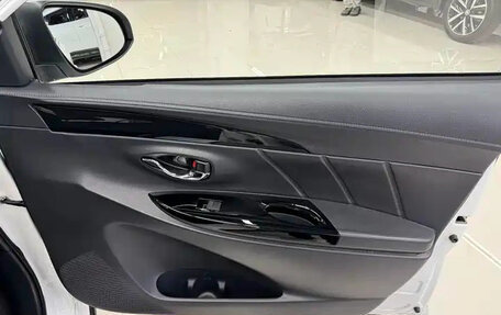Toyota Yaris XP150 рестайлинг, 2022 год, 1 190 004 рублей, 14 фотография
