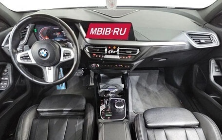 BMW 1 серия, 2022 год, 1 833 000 рублей, 7 фотография