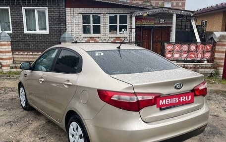 KIA Rio III рестайлинг, 2013 год, 645 000 рублей, 4 фотография