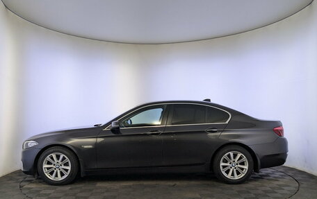 BMW 5 серия, 2016 год, 2 390 000 рублей, 9 фотография
