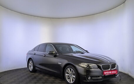 BMW 5 серия, 2016 год, 2 390 000 рублей, 3 фотография