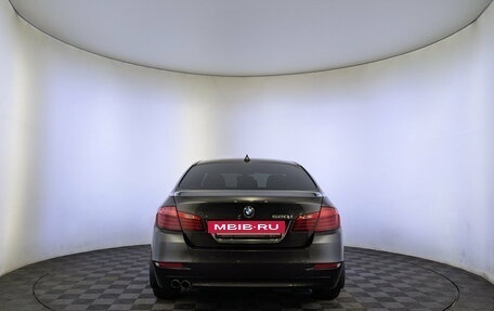 BMW 5 серия, 2016 год, 2 390 000 рублей, 6 фотография