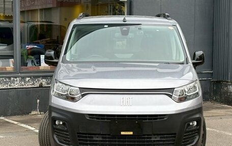 Fiat Doblo, 2023 год, 1 690 000 рублей, 2 фотография