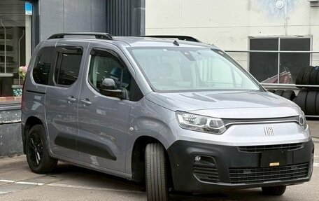 Fiat Doblo, 2023 год, 1 690 000 рублей, 3 фотография
