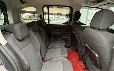 Fiat Doblo, 2023 год, 1 690 000 рублей, 19 фотография