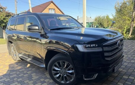 Toyota Land Cruiser 200, 2016 год, 3 990 000 рублей, 5 фотография