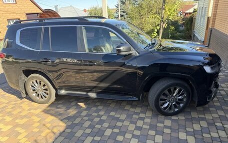 Toyota Land Cruiser 200, 2016 год, 3 990 000 рублей, 10 фотография