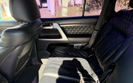 Toyota Land Cruiser 200, 2016 год, 3 990 000 рублей, 14 фотография