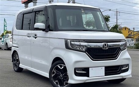 Honda N-BOX II, 2022 год, 724 000 рублей, 1 фотография