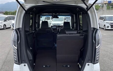 Honda N-BOX II, 2022 год, 724 000 рублей, 29 фотография