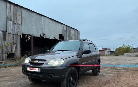 Chevrolet Niva I рестайлинг, 2017 год, 729 799 рублей, 1 фотография