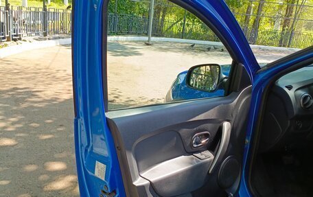 Renault Sandero II рестайлинг, 2016 год, 950 000 рублей, 21 фотография