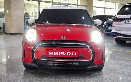 MINI Hatch, 2022 год, 1 784 000 рублей, 2 фотография