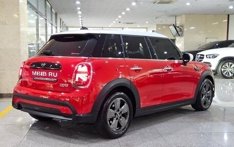MINI Hatch, 2022 год, 1 784 000 рублей, 4 фотография