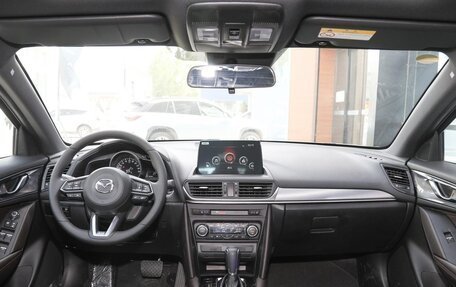 Mazda CX-4, 2023 год, 1 750 000 рублей, 11 фотография