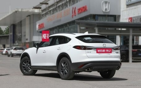 Mazda CX-4, 2023 год, 1 750 000 рублей, 2 фотография