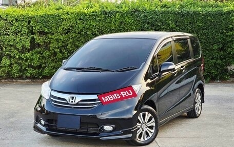 Honda Freed I, 2015 год, 937 000 рублей, 1 фотография