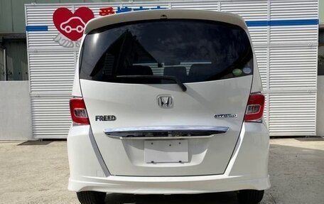 Honda Freed I, 2015 год, 833 000 рублей, 8 фотография