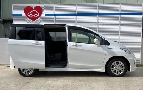 Honda Freed I, 2015 год, 833 000 рублей, 6 фотография
