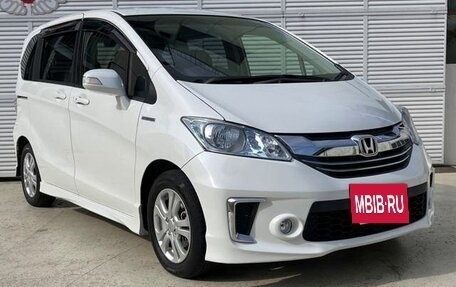 Honda Freed I, 2015 год, 833 000 рублей, 4 фотография