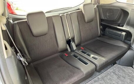 Honda Freed I, 2015 год, 833 000 рублей, 27 фотография