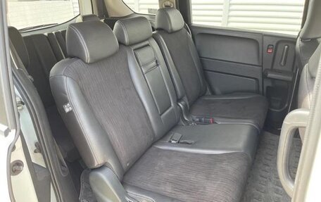 Honda Freed I, 2015 год, 833 000 рублей, 25 фотография