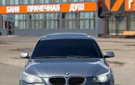 BMW 5 серия, 2004 год, 650 000 рублей, 2 фотография