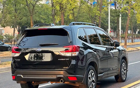Subaru Forester, 2022 год, 2 950 000 рублей, 5 фотография