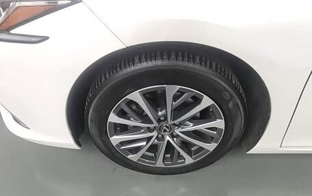 Lexus ES VII, 2023 год, 3 135 000 рублей, 8 фотография