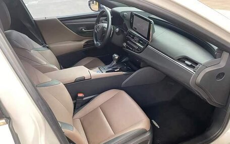 Lexus ES VII, 2023 год, 3 135 000 рублей, 17 фотография