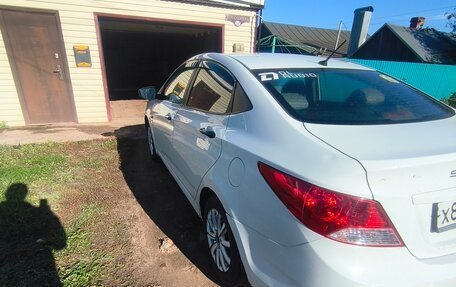 Hyundai Solaris II рестайлинг, 2013 год, 550 000 рублей, 4 фотография
