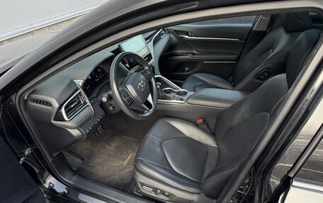 Toyota Camry, 2023 год, 3 600 000 рублей, 7 фотография
