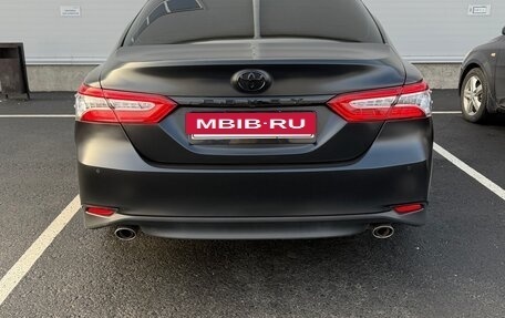 Toyota Camry, 2023 год, 3 600 000 рублей, 2 фотография