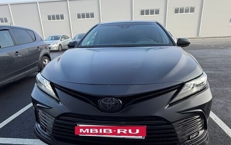Toyota Camry, 2023 год, 3 600 000 рублей, 5 фотография