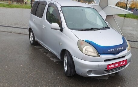 Toyota FunCargo, 2000 год, 380 000 рублей, 3 фотография