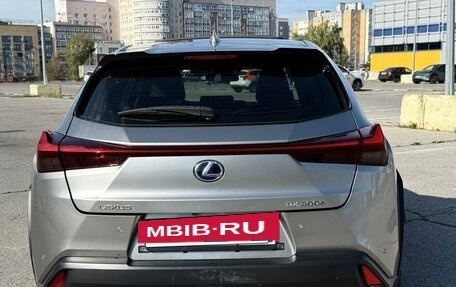 Lexus UX I, 2021 год, 3 350 000 рублей, 4 фотография