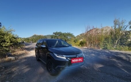 Mitsubishi Pajero Sport III рестайлинг, 2018 год, 2 950 000 рублей, 3 фотография
