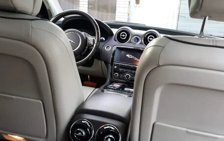 Jaguar XJ IV (X351), 2013 год, 2 400 000 рублей, 10 фотография