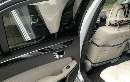 Mercedes-Benz E-Класс, 2010 год, 1 200 000 рублей, 7 фотография