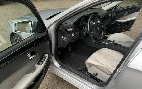 Mercedes-Benz E-Класс, 2010 год, 1 200 000 рублей, 8 фотография