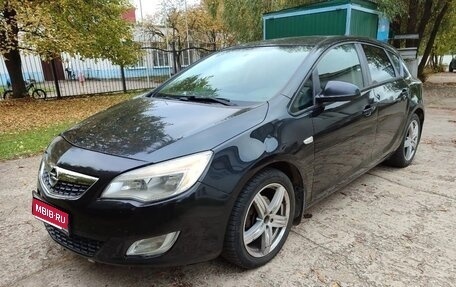 Opel Astra J, 2011 год, 570 000 рублей, 1 фотография