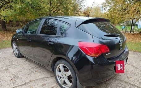 Opel Astra J, 2011 год, 570 000 рублей, 4 фотография