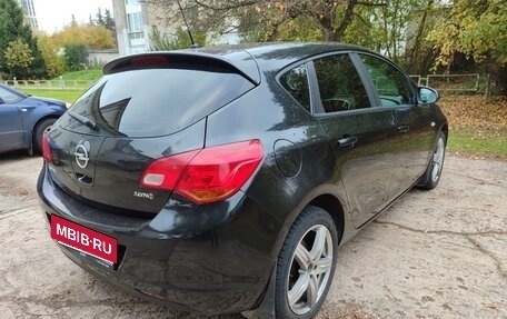 Opel Astra J, 2011 год, 570 000 рублей, 29 фотография