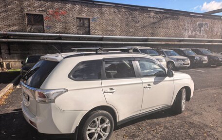 Mitsubishi Outlander III рестайлинг 3, 2013 год, 1 050 000 рублей, 5 фотография