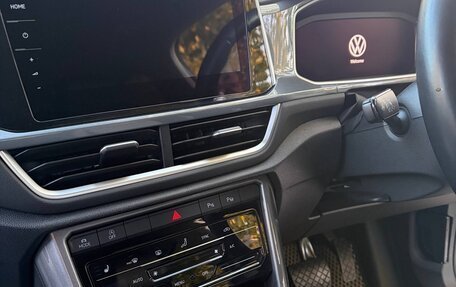 Volkswagen T-Roc I, 2022 год, 1 800 000 рублей, 10 фотография