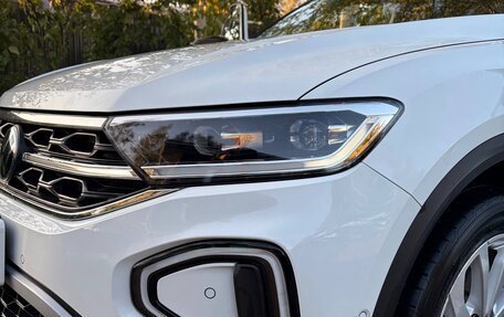 Volkswagen T-Roc I, 2022 год, 1 800 000 рублей, 3 фотография